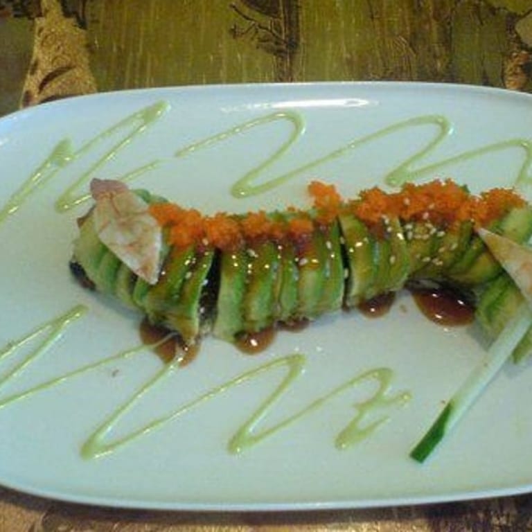 Discover Our Dragon Roll