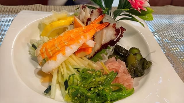 Sunomono.